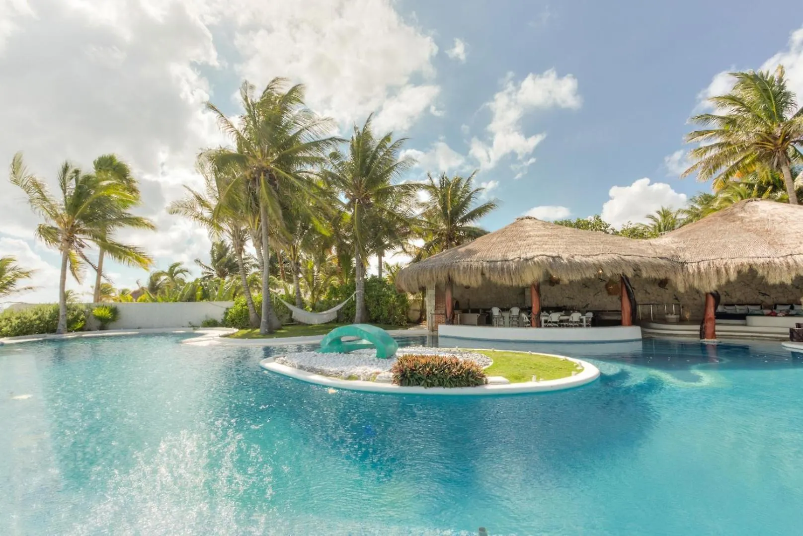 Villa Alma Puerto Morelos 0*,